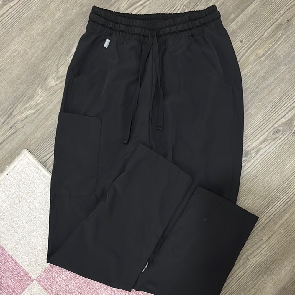 Women’s black scrub pants